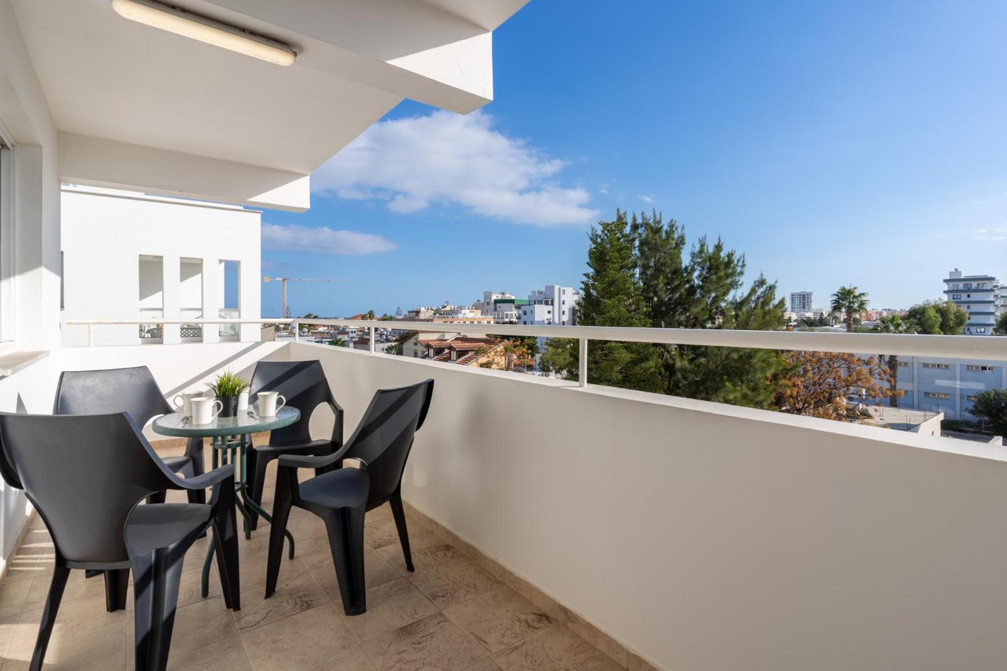 Jayde 2-Bedroom Apartment In Ларнака Екстер'єр фото