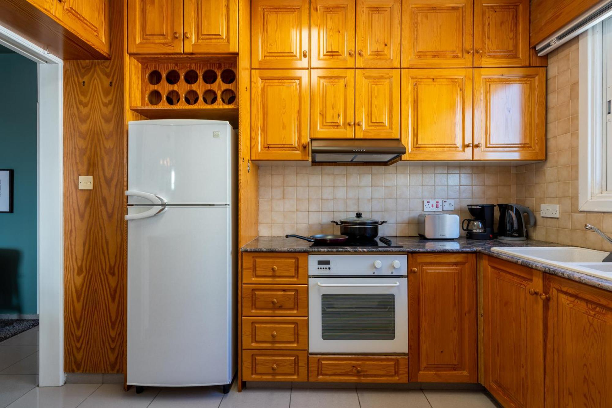 Jayde 2-Bedroom Apartment In Ларнака Екстер'єр фото
